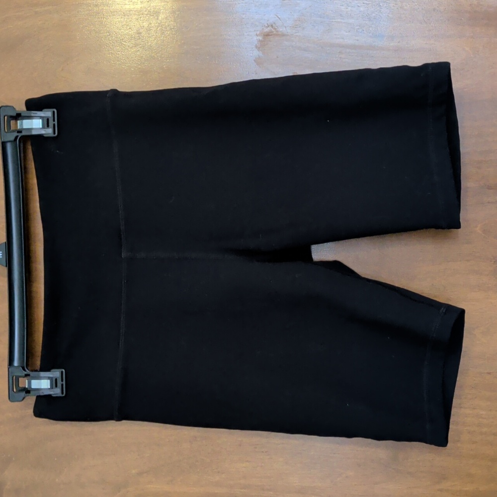 GAP Fit biker shorts black Smal